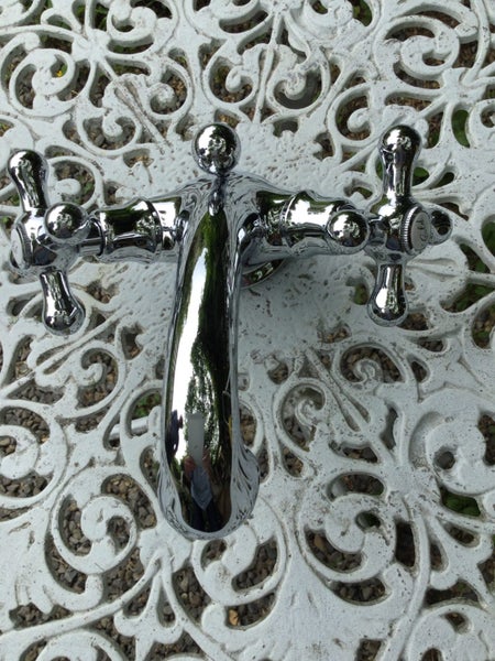 Set of dual Basin Taps. Carousel 2