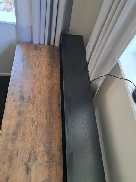 Two tone desk. Less than one year old Carousel 3