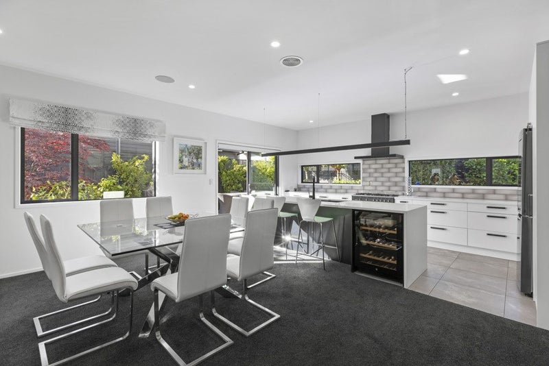 Full Spec. Zero Stress. Zoned for Success.64503629216257112