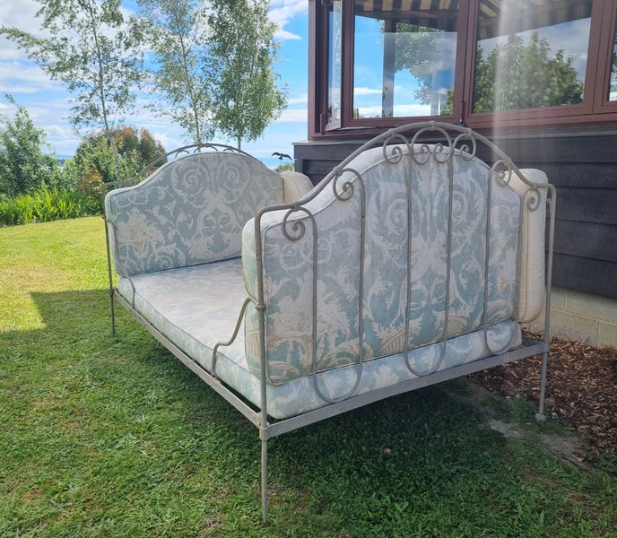 French Country Daybed Carousel 2