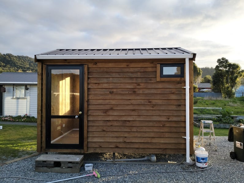 Cabin/ Sleep out Carousel 1