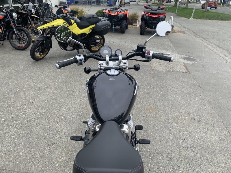 2025 Royal Enfield Super Meteor DEMO64659582832514114