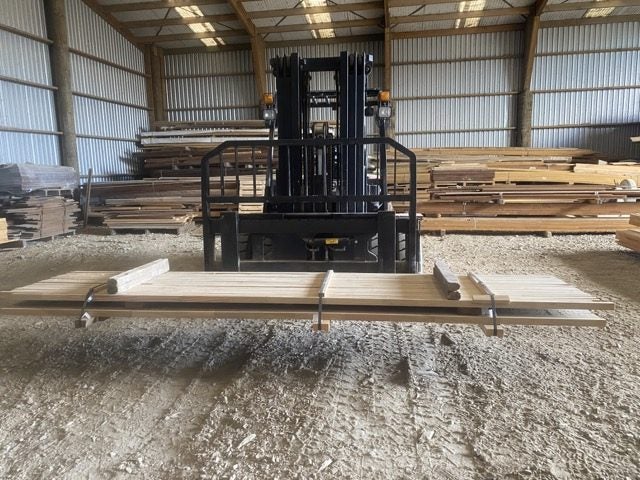 #IID11976, 1 Pine Bench top, 800x42mmx3.8m long AND 42x27mmx3.8m long, 30 pieces Carousel 2