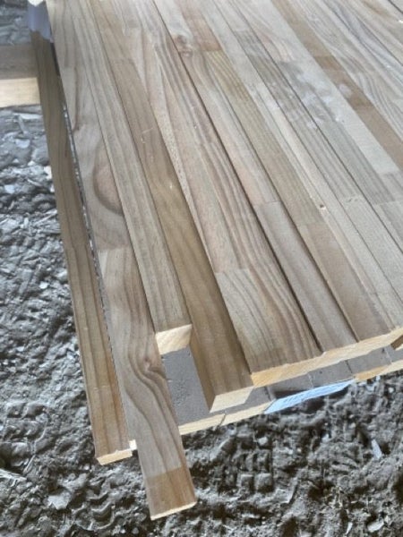 #IID11976, 1 Pine Bench top, 800x42mmx3.8m long AND 42x27mmx3.8m long, 30 pieces Carousel 6