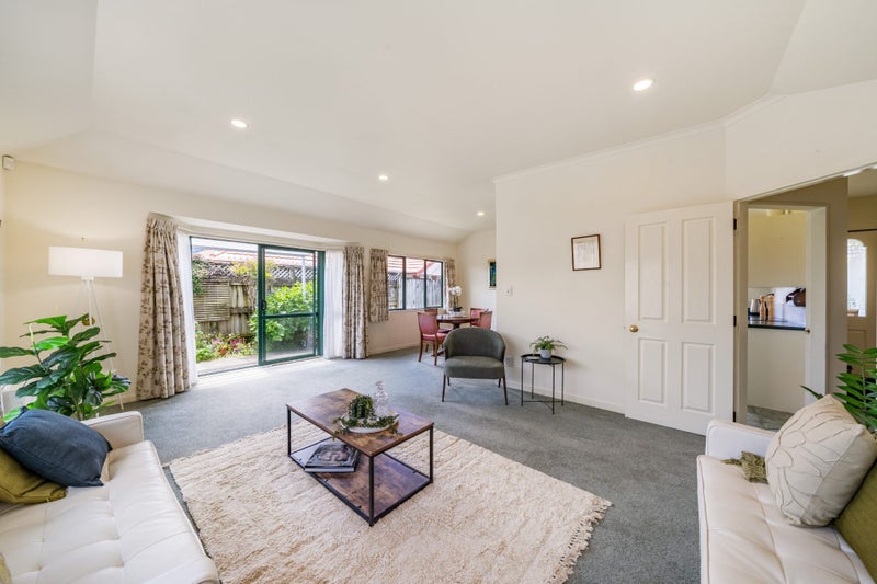 Retirement living, but you own it!64505321133826112