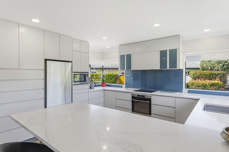 Elegant In Every Way64505321151106114