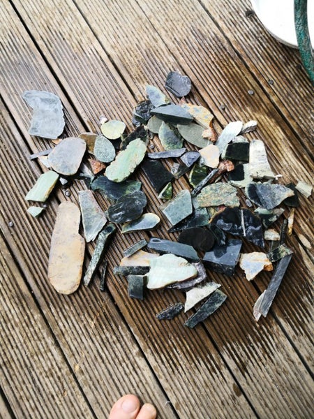 $1 reserve Pounamu greenstone etc bits and bobs offcuts 1.8 kg Carousel 1