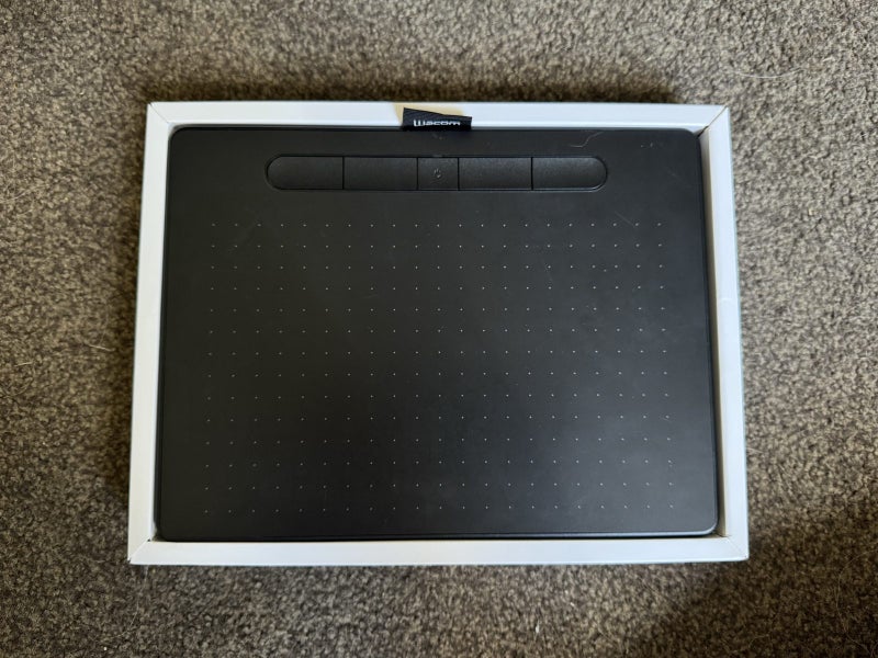 Wacom Intuos graphic tablet Medium Bluetooth Black Carousel 2