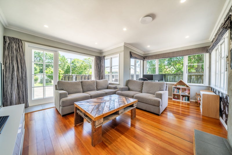 Overseas Vendor Says Sell!64583505383553112