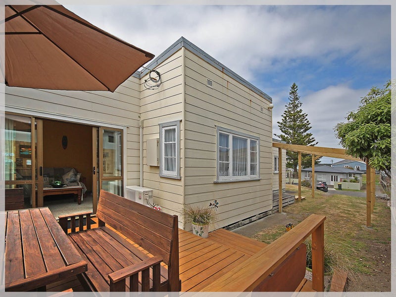 Beach Hideaway!64506013293826110