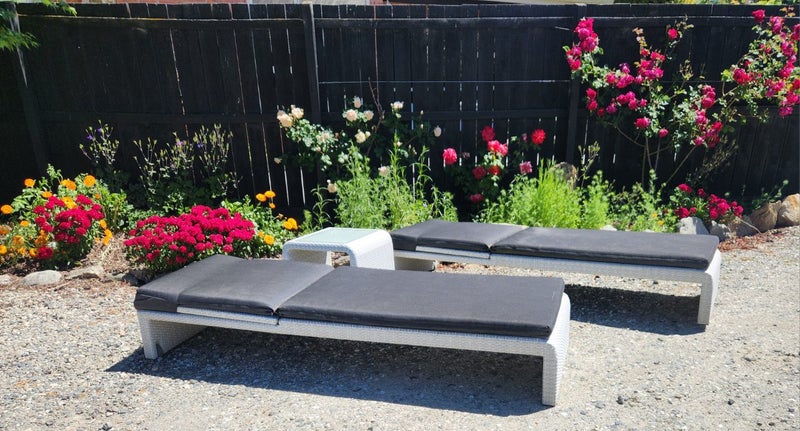 Simplicity Sun Loungers x 2 and Side Table64506152709633111