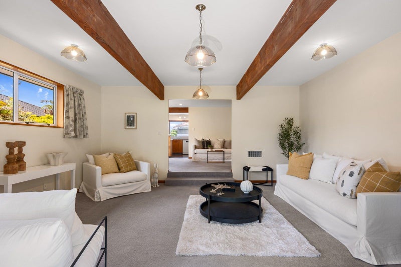 Quiet position, strong zones, family scale64506403110401113