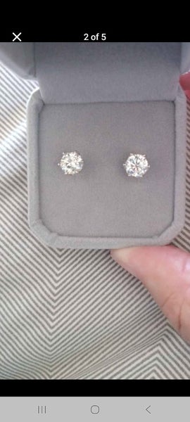 1 carat diamond earrings ,.5ct carat each. Lattice basket new!! Carousel 1