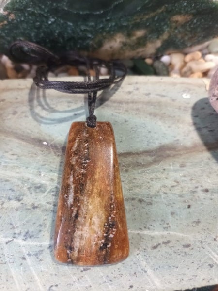 Toki Pendant - Quartzite Carousel 2