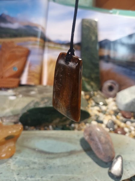 Toki Pendant - Quartzite Carousel 1