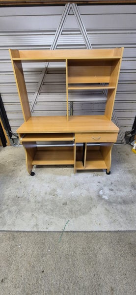 Computer table Carousel 2