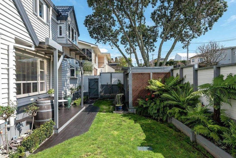 Howick, 4 bedrooms64506696182018111