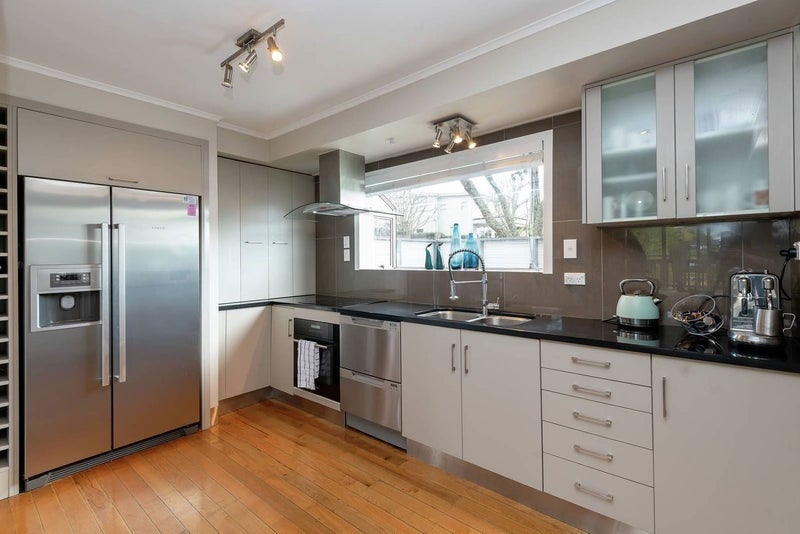 Howick, 4 bedrooms64506696182018113