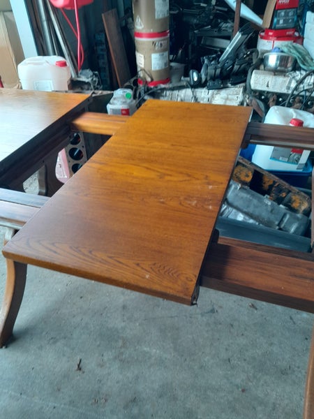 Extendable wooden dining table64506738675585112