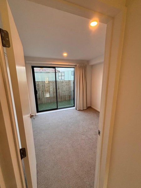 Te Atatu Peninsula, 3 bedrooms64507045899522112