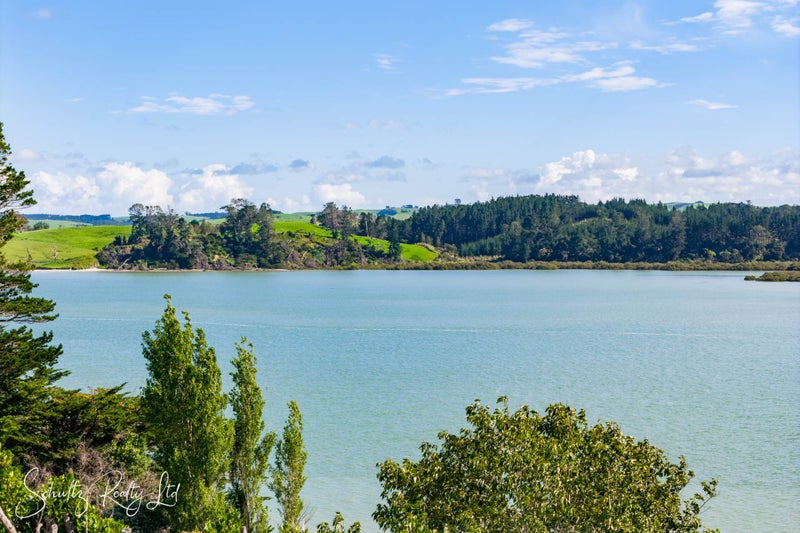 Breathtaking Views and Endless Possibilities64515841950337110