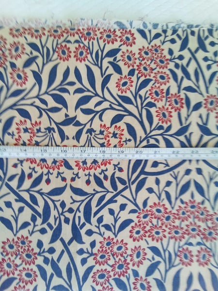 Michaelmas Daisy by Sanderson Fabrics Carousel 2