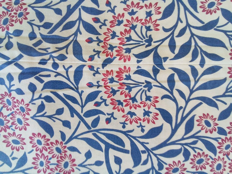 Michaelmas Daisy by Sanderson Fabrics Carousel 4