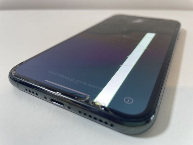 Apple iPhone 11 Pro Max 256gb (damaged)64507632538370111