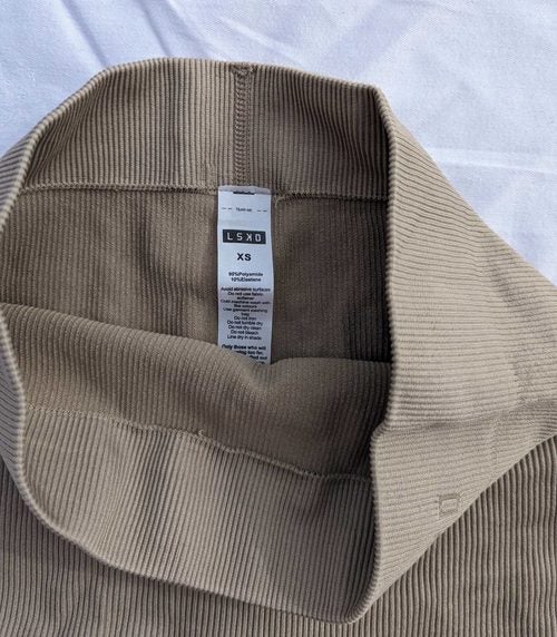LSKD XS taupe ribbed shorts unworn leggings tights pants activewear Carousel 3