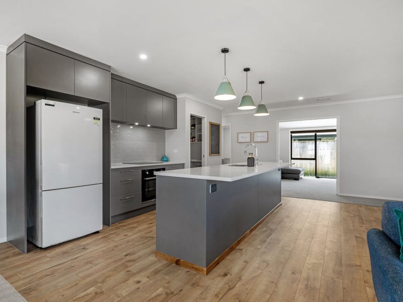 Modern Living with a Country Edge64591832453121112