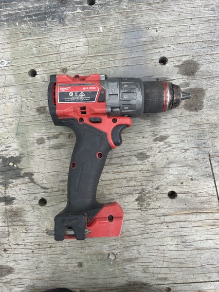 Milwaukee M18 brushless drill Carousel 2