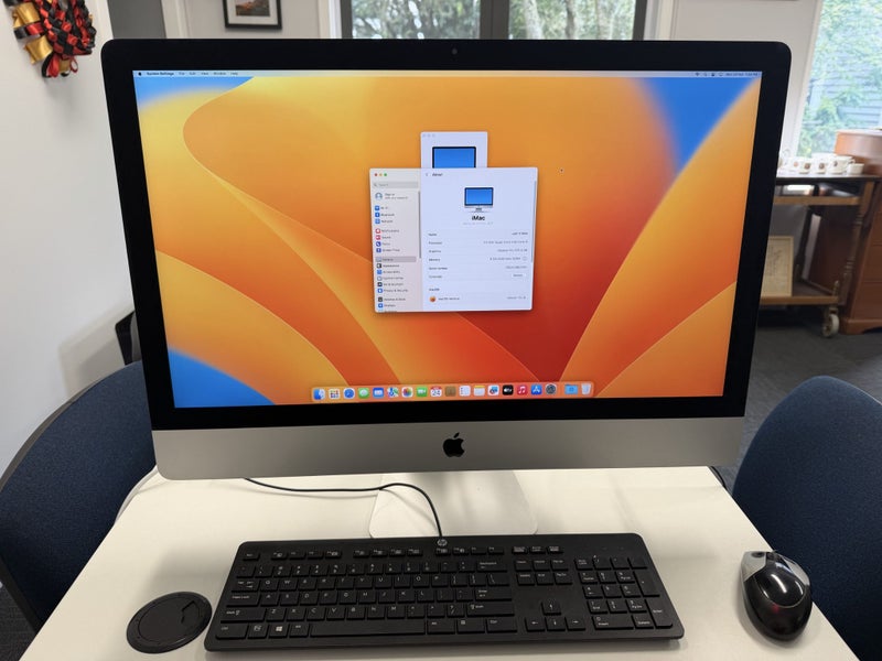 Apple computer Carousel 3