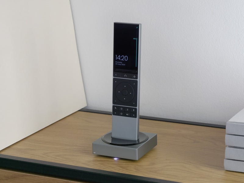 Unfolded Circle Remote 3 & Dock 3 (Factory Sealed)64514795479169110