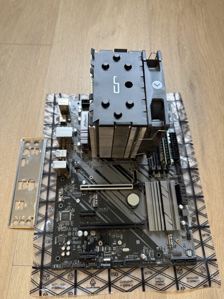 Intel i9 10900F 10 Core CPU + ASROCK B460 Phantom MB + 32GB DDR4 RAM Carousel 1