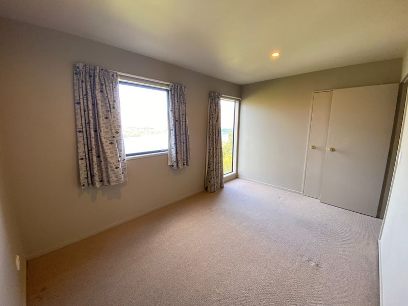 Queenstown East, 3 bedrooms64515353342465114