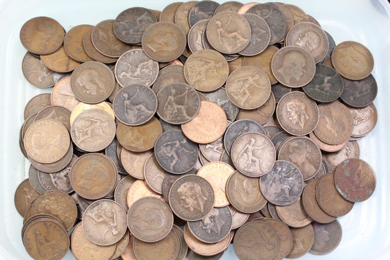 UK / GREAT BRITAIN PENNY COINS 2.5 KG UNSORTED AVERAGE OR BETTER CONDITION Carousel 1