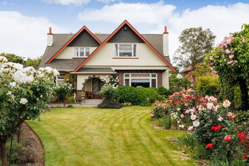 A grand character home on 1,299m264515451005697112