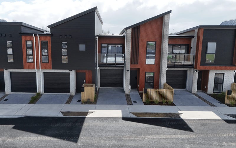 3Bed Home. Close to Everything, Far From Ordinary.64515451198339112