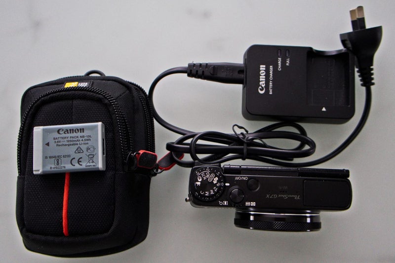 Canon G7X compact camera64515673926147110