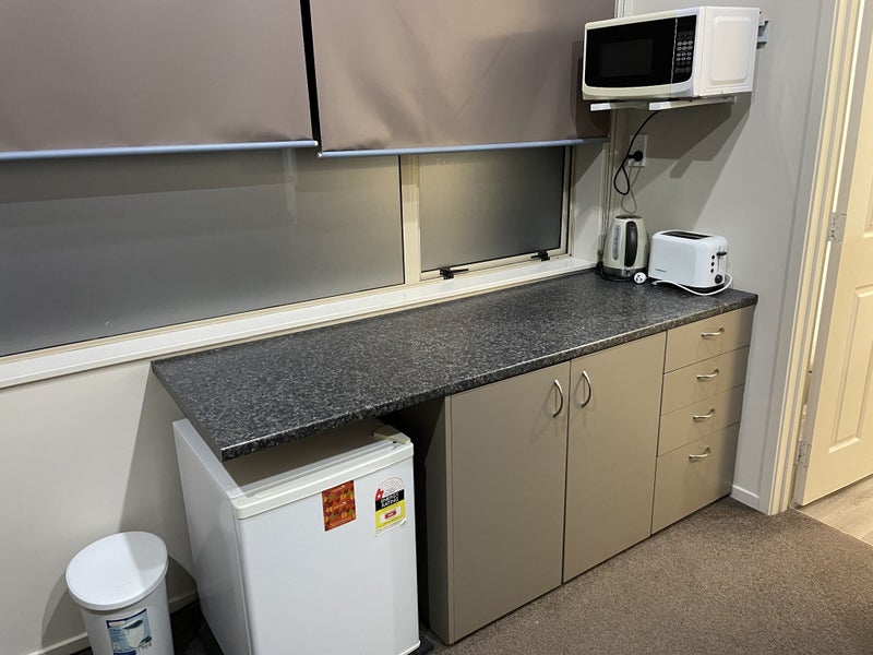 Albany, 1 bedroom64515687732866112