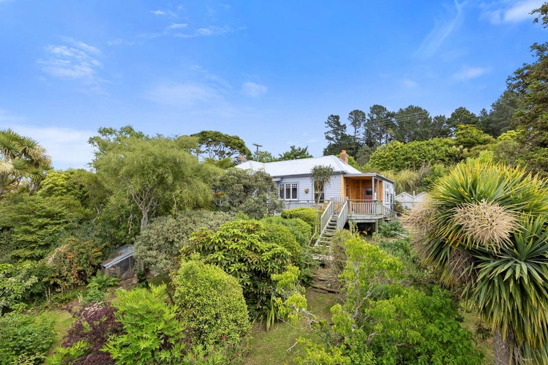 Seacliff - Sea Views & Self-Sufficient Living64516050981379113