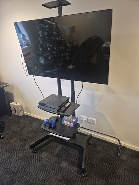 LG 48'" Ultra HD 100Hz webOS Smart TV - 49UB850T Carousel 2