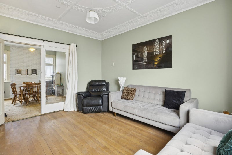 Charming Starter Home!64516147764867113