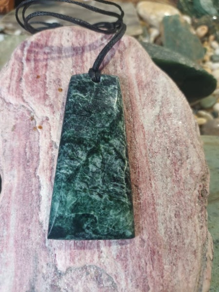 Pounamu Greenstone Toki Pendant Carousel 1