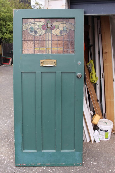 VERY SOLID HARD WOOD FIRE SURROUND GUARD IN GOOD CONDITION Carousel 20