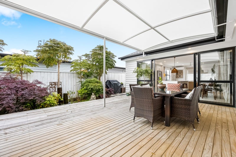 Motivated to Sell. Designed to Impress.64516843001731111