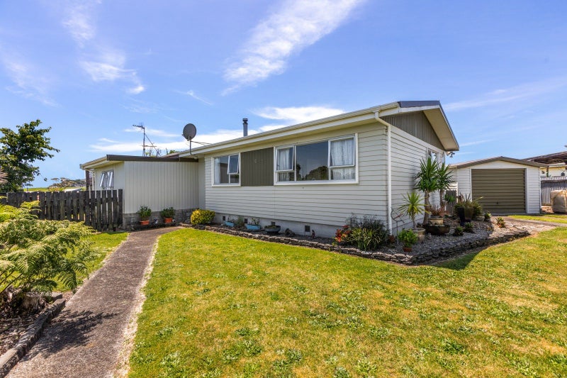 Ideal Waitara Location - Leasehold64516843085315111
