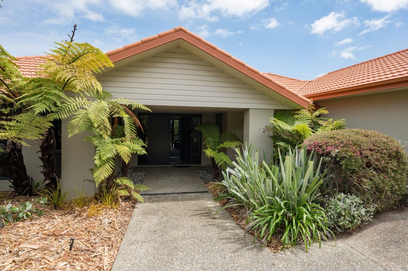 The One That Just Makes Life Easy!64516942463874112