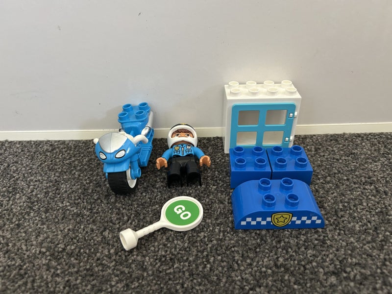 Duplo - Police Bike Carousel 2