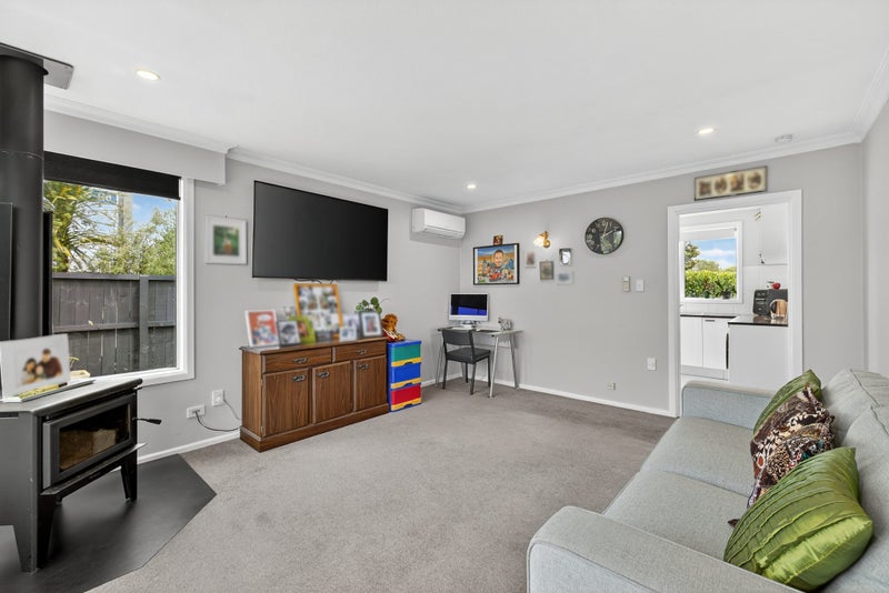 Warm, Bright & Move-In Ready!64594606662275113